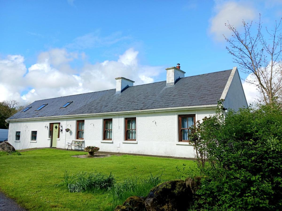 Rural Retreat Near Knock Apartamento Ballyhaunis Exterior foto